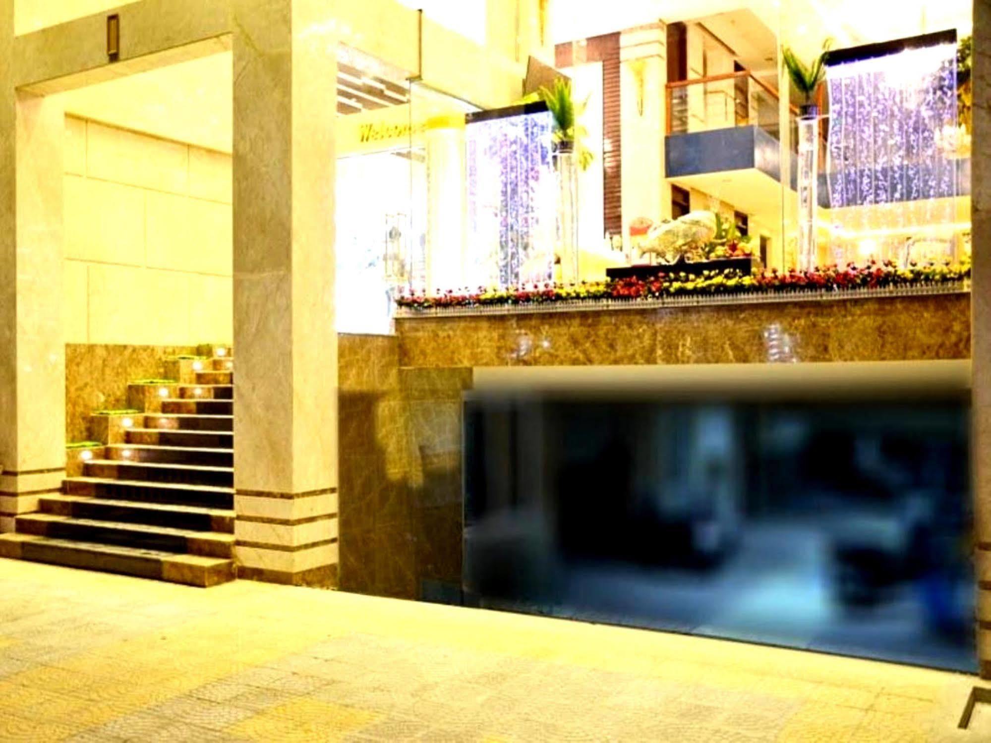 Bay Sydney Hotel Da Nang Luaran gambar